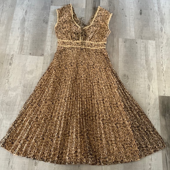 JT Dress by Jody of California Chic Pleated Dress shades of tan/brown Vintage - Picture 10 of 10